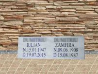 Avantajos scris litere pe marmura