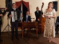 Revino La Traditie Cu Formatia Simona Tone 2015