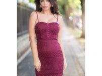 Rochii de dama la moda doar pe HainedeVis