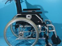 Scaun cu rotile handicap second hand B+B /44 cm
