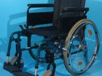 Scaun cu rotile handicap second hand Invacare