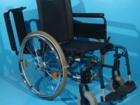 Scaun cu rotile handicap second hand Invacare