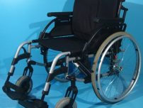 Carucior handicap second hand / latime sezut 42 cm 170 kg