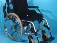 Scaun cu rotile second hand Meyra / latime sezut 44 cm