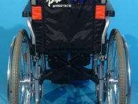 Scaun cu rotile cu suportii reglabili pana la orizontala