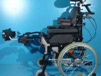 Nepliabil scaun cu rotile second hand Breezy / 44 cm