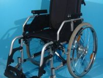 Rulant pentru handicap - latime sezut 41 cm