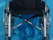 Scaun cu rotile din otel