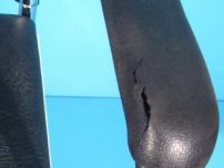 Scaun cu WC second hand Invacare cu mici defecte