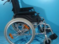 Scaun pentru invalizi second hand Otto Bock / suporta 300 kg