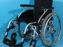 Scaun rulant cu latimea de 39 la sezut