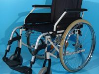 Fotoliu rulant pentru persoane cu dizabilitati B+B