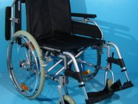 Scaun din aluminiu pentru invalizi Trendmobil / sezut 51 cm