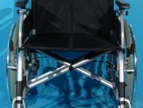Scaun din aluminiu pentru invalizi Trendmobil / sezut 51 cm