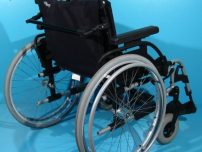 Scaun cu rotile din aluminiu cu latimea sezutului de 60 cm