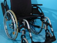Scaun cu rotile handicap redus Breezy / latime sezut 48 cm