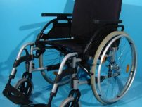 Scaun cu rotile handicap redus Breezy / latime sezut 48 cm