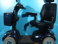 Scuter electric Invacare Orion cu cos de cumparaturi