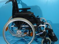 Vindem rulant pentru handicapati Breezy / latime sezut 45 cm