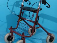 Cadre de mers cu rotile pentru handicap in deplasare