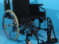 Pentru handicap, cel mai ieftin rulant din aluminiu/41 cm