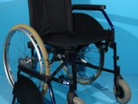 Un scaun practic, pliabil si ieftin fara suportii pentru picioare