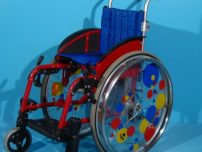 Scaun cu rotile activ copii din aluminiu Sopur / latime sezut 28 cm