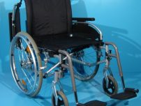 Scaun cu rotile redus de la 625 lei la 490 lei second hand