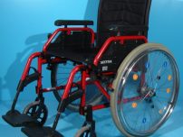 Rulant din aluminiu cu cotiere reglabile pe inaltime Meyra
