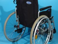 Scaun cu rotile fara frane pt insotitor Invacare / 46 cm