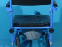Scaun pentru WC si baie B+B cu latime sezutului 44 cm