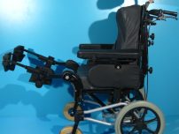 Scaun nepliabil second hand Invacare / redus de la 940lei