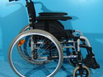 Rulant pentru invalizi Invacare / latime sezut 42 cm