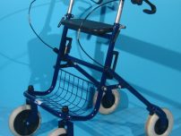 Cadru de mers cu roti second hand Invacare-albastru