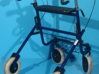 Cadru de mers cu roti second hand Invacare-albastru