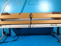 Pat electric pentru ingrijire pacienti cu trei sectiuni second hand Aks