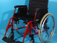 Carucior cu cadru rosu din aluminiu Meyra /sezut 48 cm