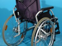 Rulant handicap Breezy cu spatar detasabil / sezut 43 cm
