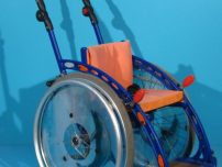Scaun cu rotile activ pentru copii/latime sezut 24 cm.