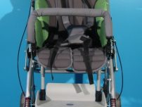 Carucior pentru copii cu dezabilitati second hand.