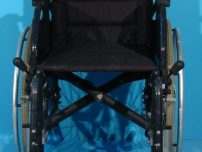 Scaun cu rotile second hand 40 cm sezut