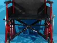 Scaun cu rotile second hand /latime sezut 59 cm.