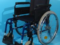 Scaun cu rotile second hand Invacare/latime sezut 44 cm.