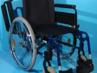 Scaun cu rotile second hand Invacare/latime sezut 44 cm.