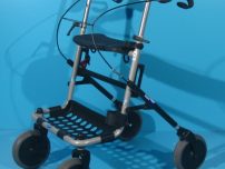 Cadru de mers cu roti second hand Invacare.