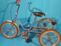 Tricicleta ortopedica second hand-pentru copii.