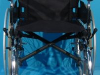 Carucior handicap second hand/latime sezut 43 cm