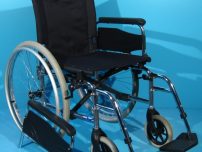 Carucior handicap second hand/latime sezut 43 cm