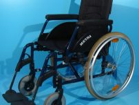 Scaun cu handicap second hand-latime sezut 40 cm.