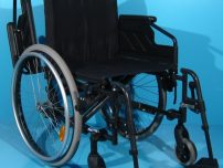 Scaun cu rotile second hand din aluminiu/45 cm